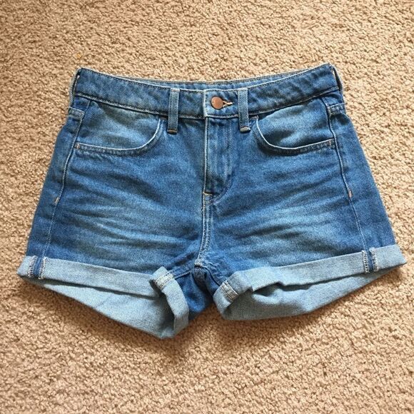 H&M Blue Denim Shorts - Picture 1 of 5